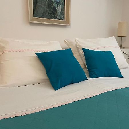 Gorana Two Bedroom Apartment Jelsa  Dış mekan fotoğraf